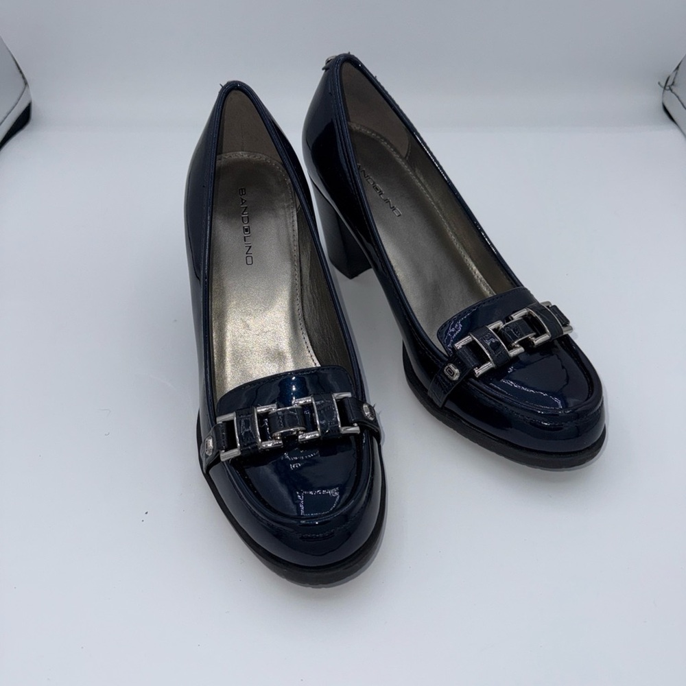 Bandolino Navy Patent Leather Heels